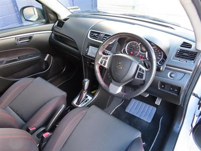 2014 Suzuki Swift - Thumbnail