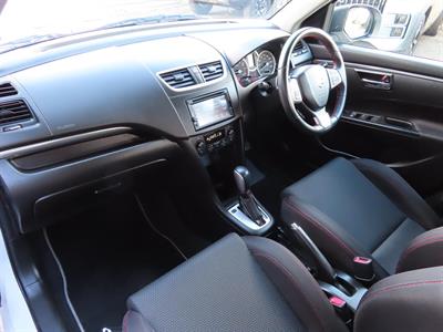 2014 Suzuki Swift - Thumbnail