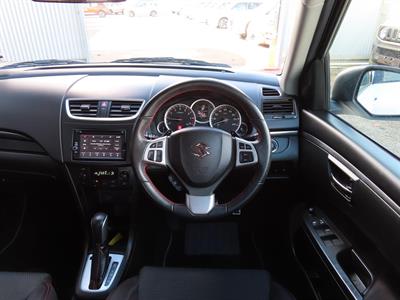 2014 Suzuki Swift - Thumbnail