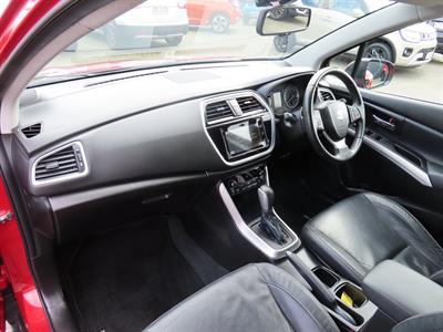 2017 Suzuki S-Cross - Thumbnail