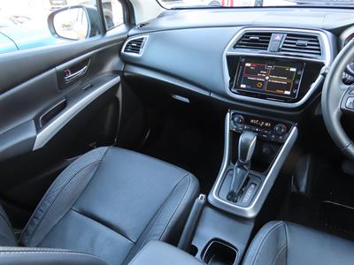 2019 Suzuki S-Cross - Thumbnail