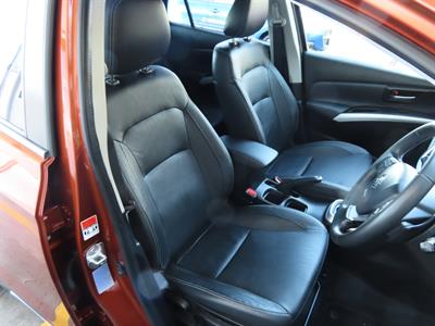 2019 Suzuki S-Cross - Thumbnail