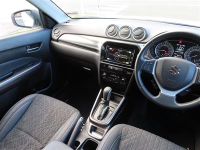 2024 Suzuki Vitara - Thumbnail