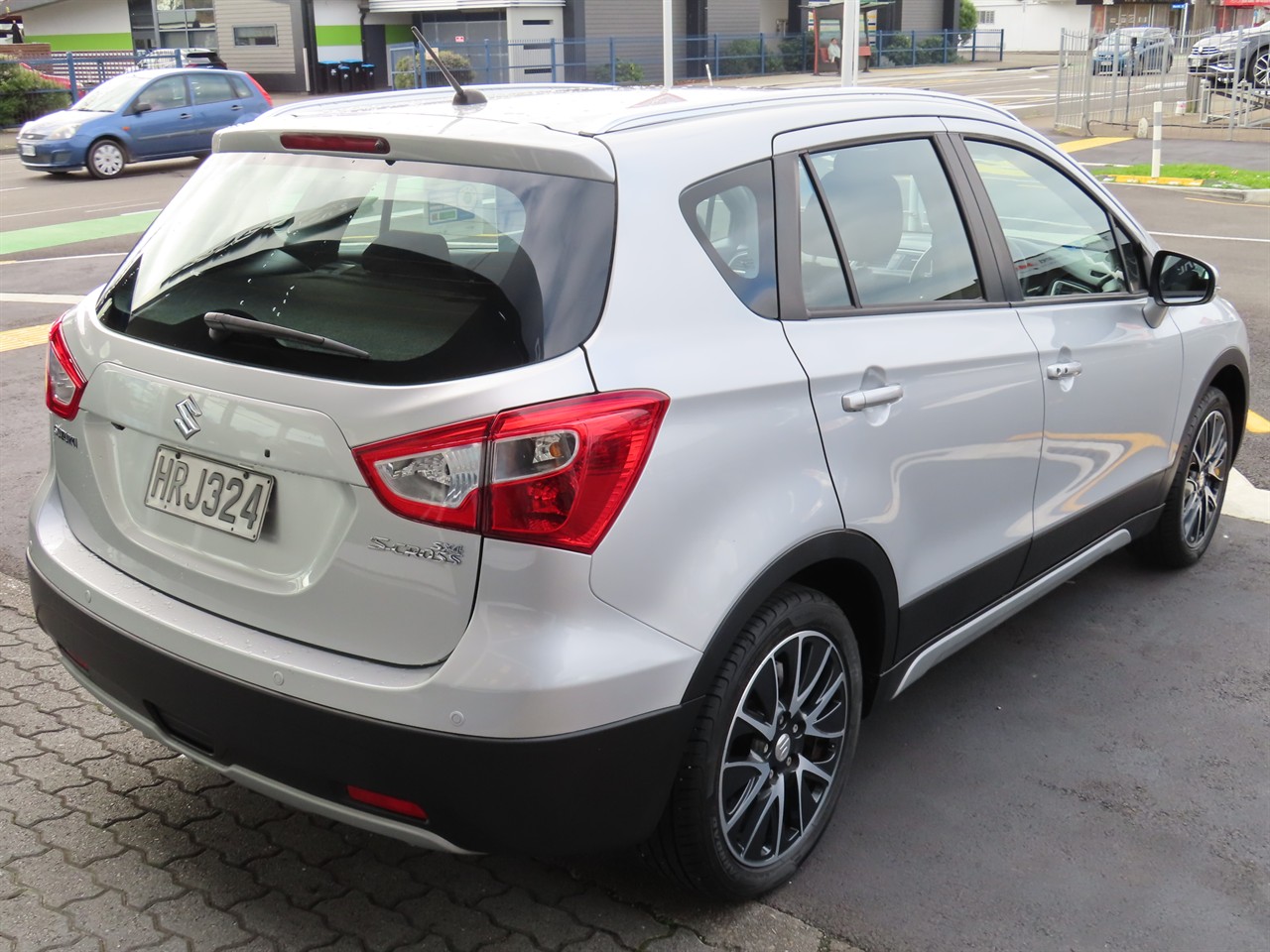 2014 Suzuki S-Cross