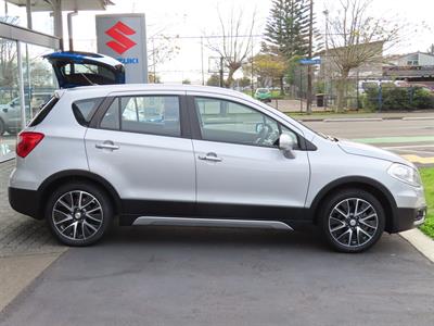 2014 Suzuki S-Cross - Thumbnail