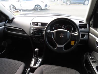 2016 Suzuki Swift - Thumbnail