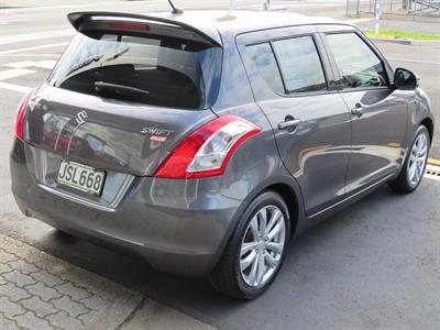 2016 Suzuki Swift - Thumbnail