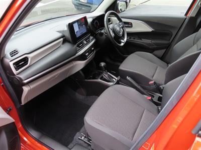 2025 Suzuki Swift - Thumbnail