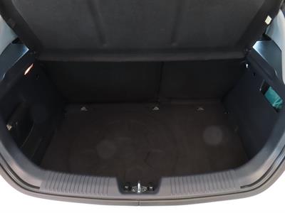 2016 Kia Rio - Thumbnail