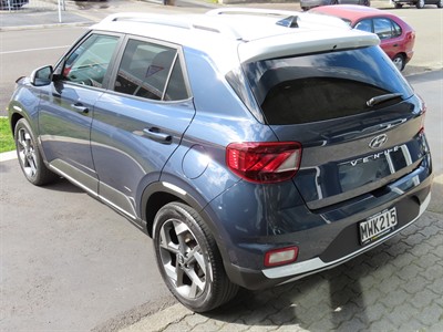 2020 Hyundai Venue - Thumbnail
