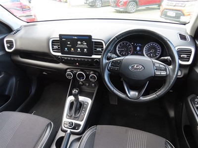 2020 Hyundai Venue - Thumbnail