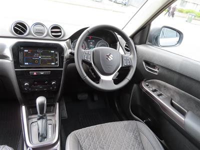 2025 Suzuki Vitara - Thumbnail