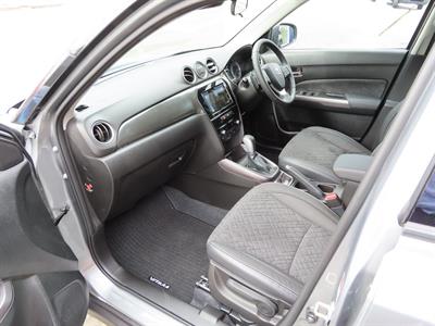 2025 Suzuki Vitara - Thumbnail