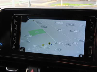 2017 Toyota C-HR - Thumbnail