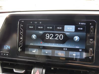 2017 Toyota C-HR - Thumbnail