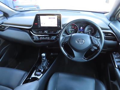 2020 Toyota C-HR - Thumbnail