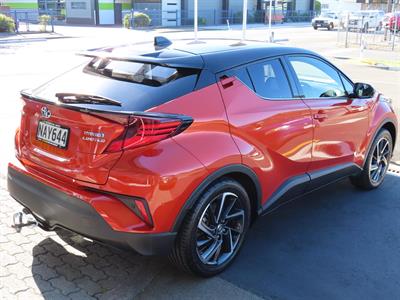 2020 Toyota C-HR - Thumbnail
