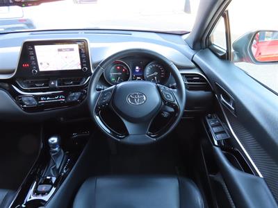 2020 Toyota C-HR - Thumbnail