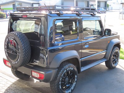 2025 Suzuki Jimny - Thumbnail