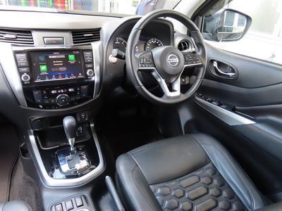 2021 Nissan Navara - Thumbnail