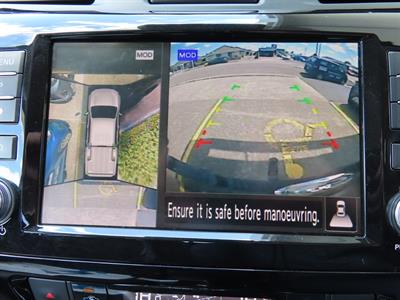 2021 Nissan Navara - Thumbnail