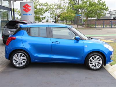 2024 Suzuki Swift - Thumbnail