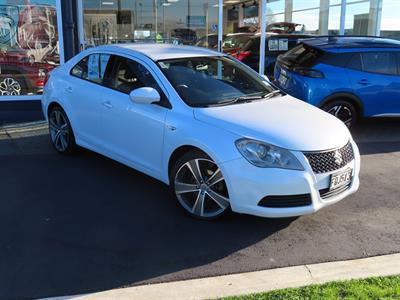 2010 Suzuki Kizashi - Thumbnail