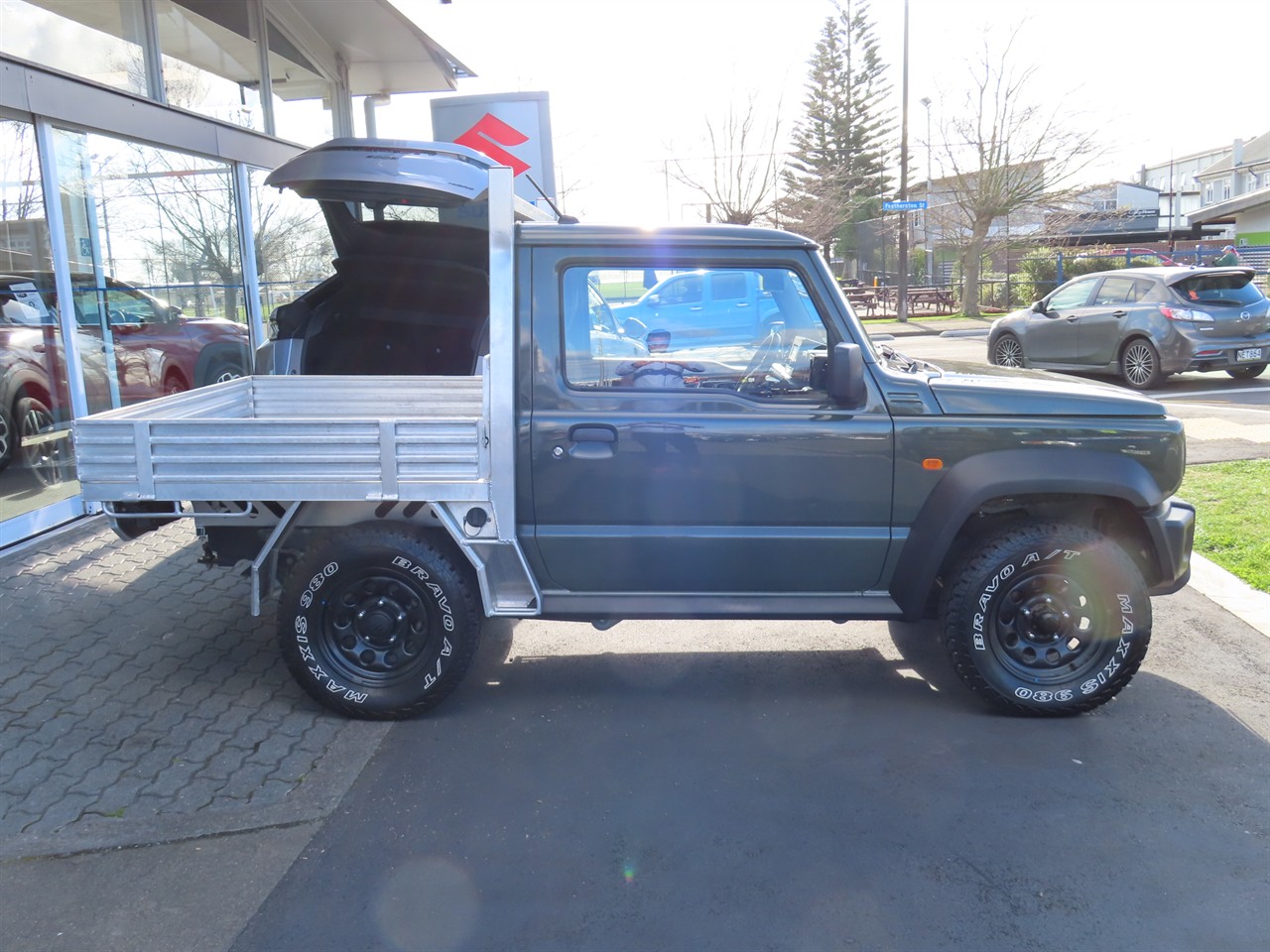 2023 Suzuki Jimny