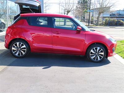 2019 Suzuki Swift - Thumbnail