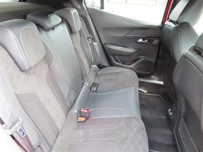 2022 Peugeot 2008 - Thumbnail