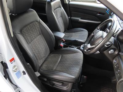 2019 Suzuki Vitara - Thumbnail