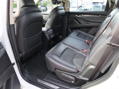 2022 LDV D90 - Thumbnail