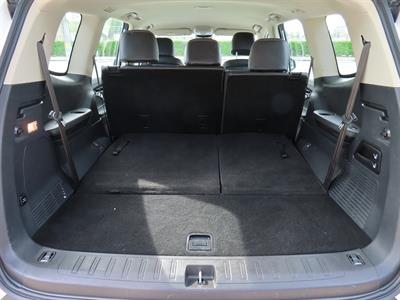 2022 LDV D90 - Thumbnail