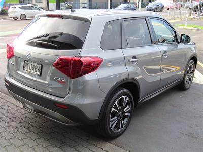 2019 Suzuki Vitara - Thumbnail
