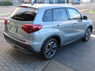 2022 Suzuki Vitara - Thumbnail