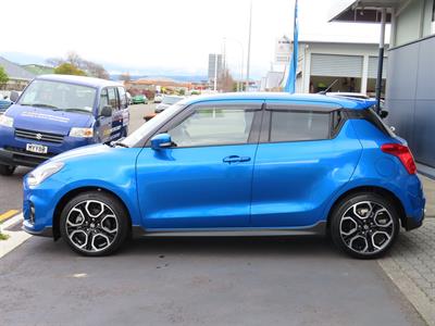 2023 Suzuki Swift - Thumbnail