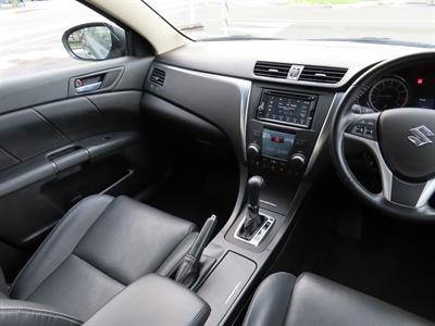2014 Suzuki Kizashi - Thumbnail