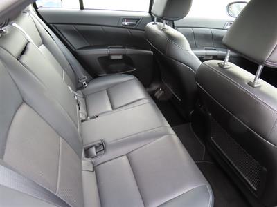 2014 Suzuki Kizashi - Thumbnail