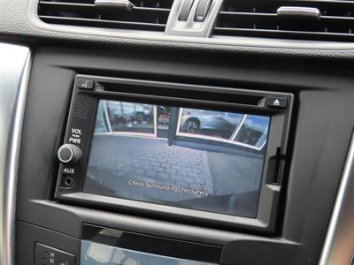 2014 Suzuki Kizashi - Thumbnail