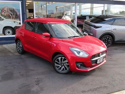 2022 Suzuki Swift - Thumbnail