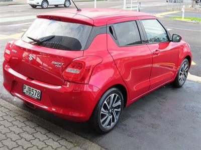 2022 Suzuki Swift - Thumbnail