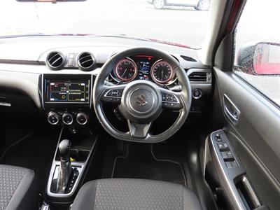 2022 Suzuki Swift - Thumbnail