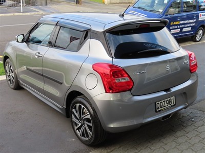 2024 Suzuki Swift - Thumbnail