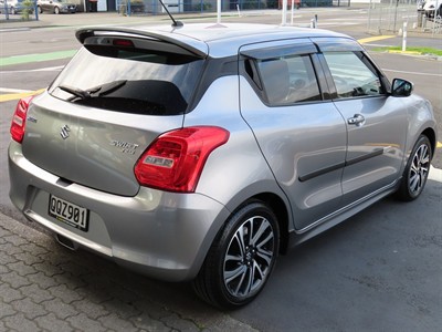 2024 Suzuki Swift - Thumbnail