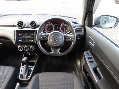 2024 Suzuki Swift - Thumbnail