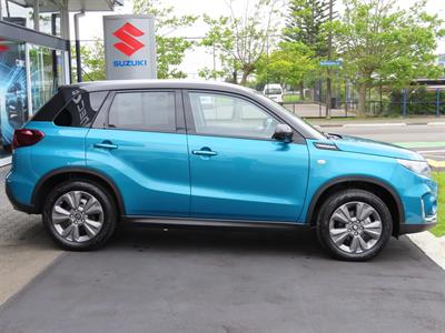 2025 Suzuki Vitara - Thumbnail