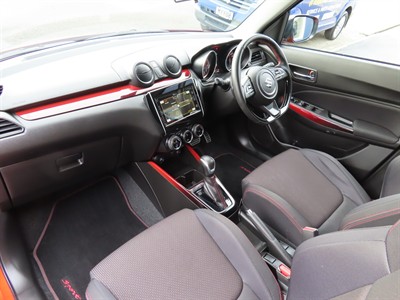 2022 Suzuki Swift - Thumbnail
