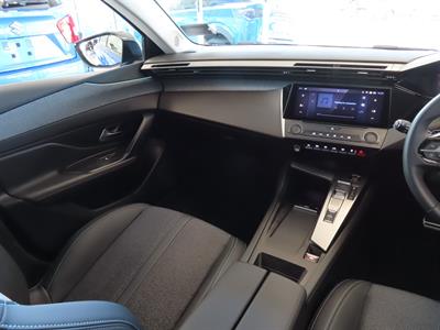 2023 Peugeot 308 - Thumbnail