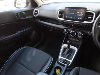 2022 Hyundai Venue - Thumbnail