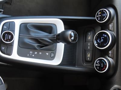 2022 Hyundai Venue - Thumbnail